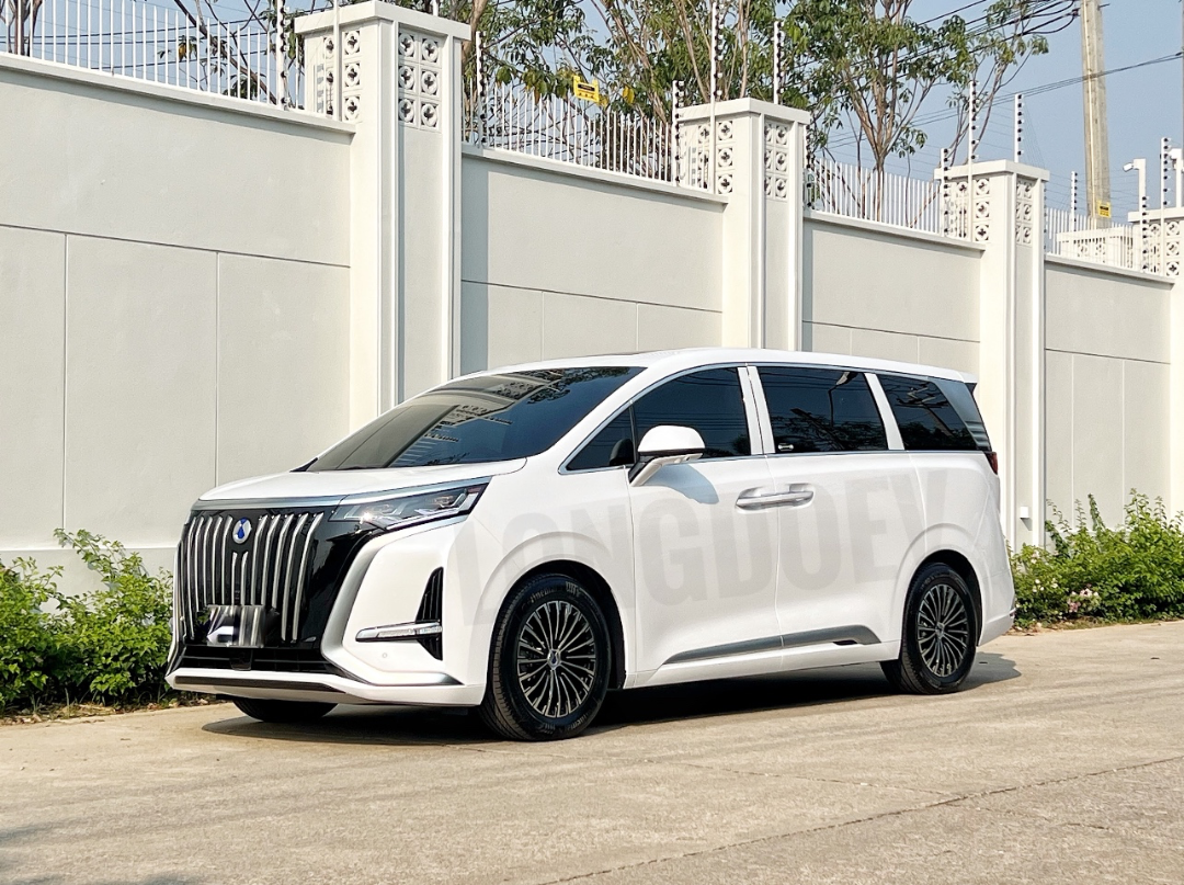 รูปรถ Denza d9 ปี 2025